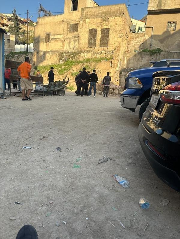 جرش: بيت آيل للسقوط والبلدية تغلق الموقع (صور)