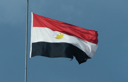 مصر تبيع ديونا إسلامية لأول مرة في تاريخها من أجل الدولار