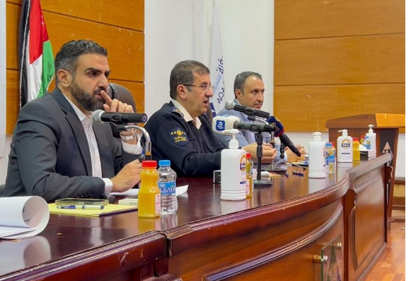 القضاة يوعز بتقديم التسهيلات للحركة التجارية والصناعية بالعقبة