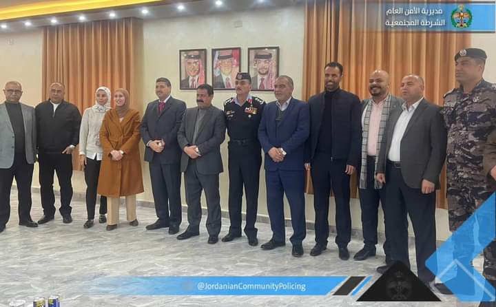 الشرطة المجتمعية تشارك بزراعة ٤٠٠ شجرة في مأدبا