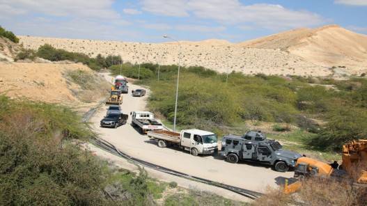 ضبط وردم 49 بئرا مخالفة في سد الكفرين تبيع المياه لفنادق ومزارع