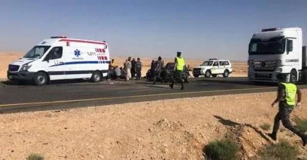 وفاة وإصابتان بتصادم مركبتين على طريق وادي عربة