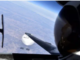 أميركا تنشر صورة قريبة جدا للمنطاد الصيني قبل إسقاطه