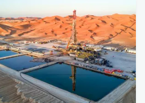 أبراج العمانية تدشن أول عقود عملياتها في الكويت