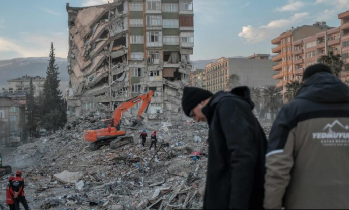 ارتفاع وفيات زلزال تركيا إلى 44218