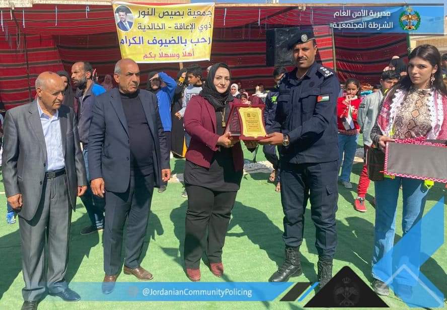 الشرطة المجتمعية تشارك بكرنفال المفرق الوطني