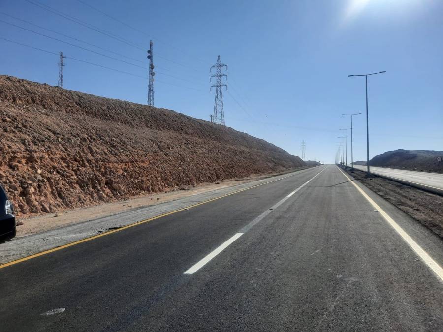 الأشغال تنهي اعمال مشروع إعادة تأهيل طبقات الرصف لطريق الكرك – القطرانة