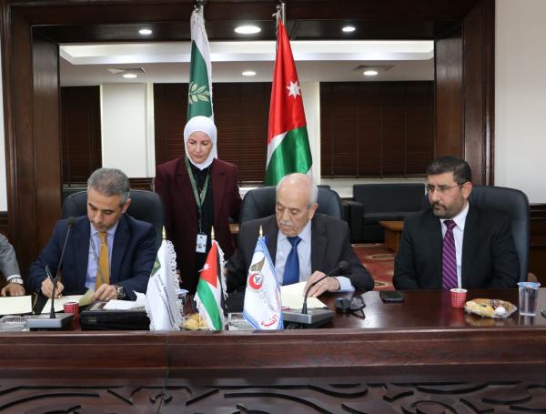 اتفاقية لإجراء دراسة اكتوارية لصندوق تقاعد الأطباء