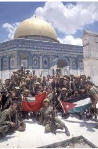 رسالة من القدس لنجل الشهيد مناور أبو الغنم  صورة