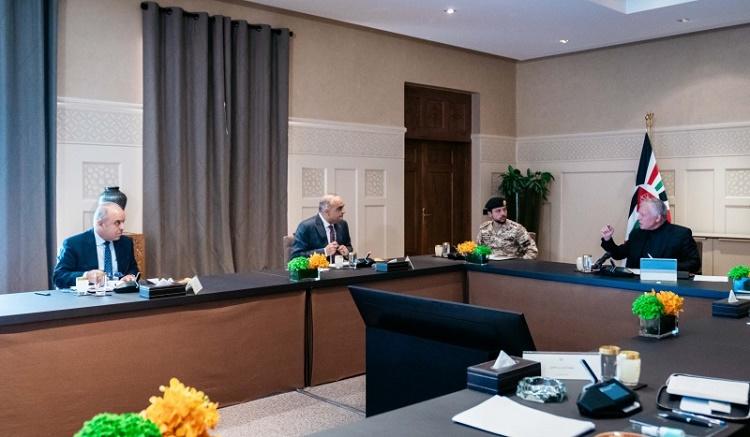 الملك يطلع على برنامج الحكومة لتنفيذ رؤية التحديث الاقتصادي