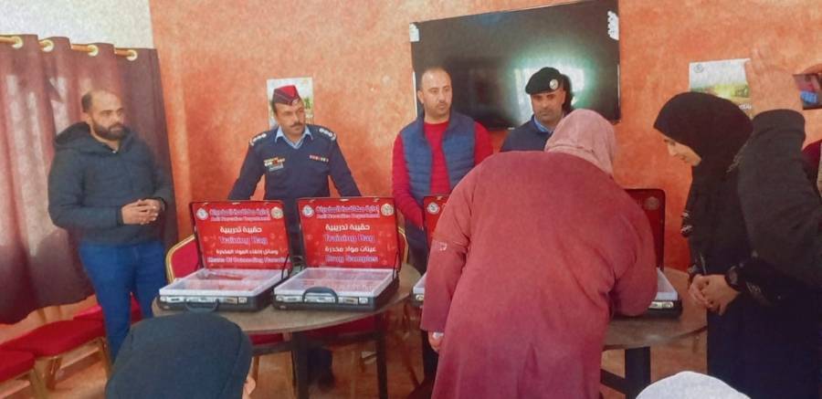 دورة اعوان المخدرات في مركز شابات الجيزة