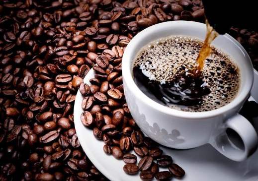 شخص يهيمن على سوق القهوة بالأردن