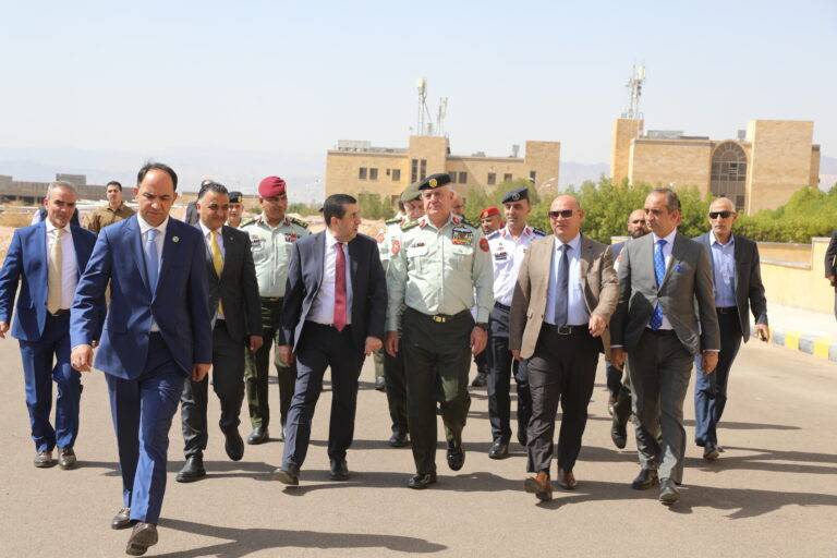 بتوجيهات ملكية... الحنيطي يفتتح  سكن مرتبات مستشفى الأمير هاشم العسكري...صور