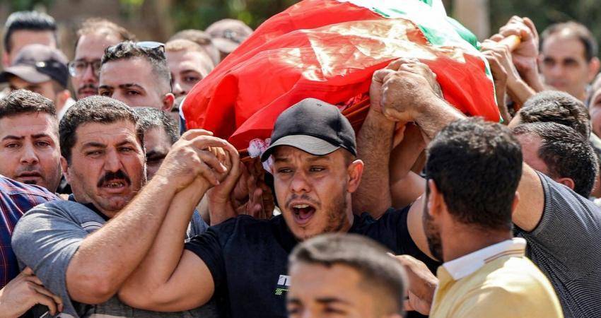 الآلاف يشيعون جثمان الشهيد محمد سليم في قلقيلية