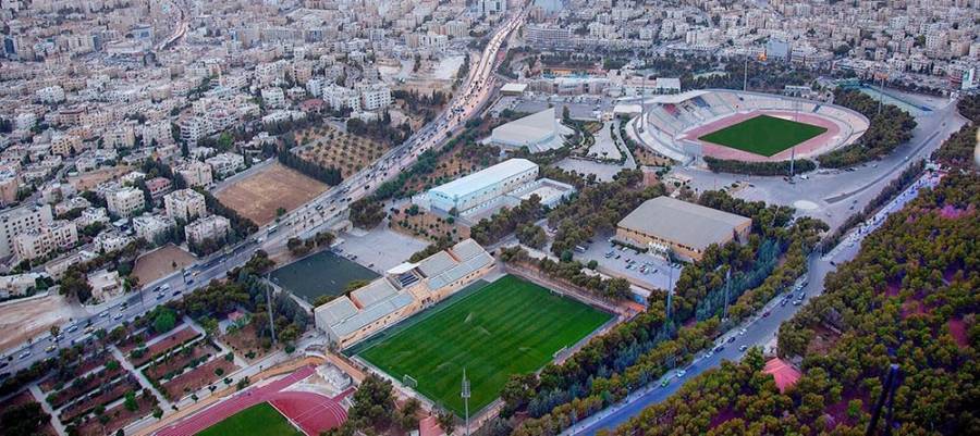 15 الفاً في مدينة الحسين للشباب