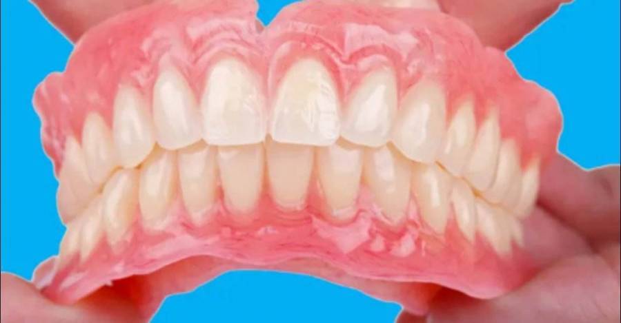 الزرقاء: ضبط شخص يصنع أطقم أسنان دون شهادة علمية