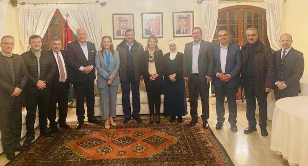 نواب واعيان في ضيافة غنيمات