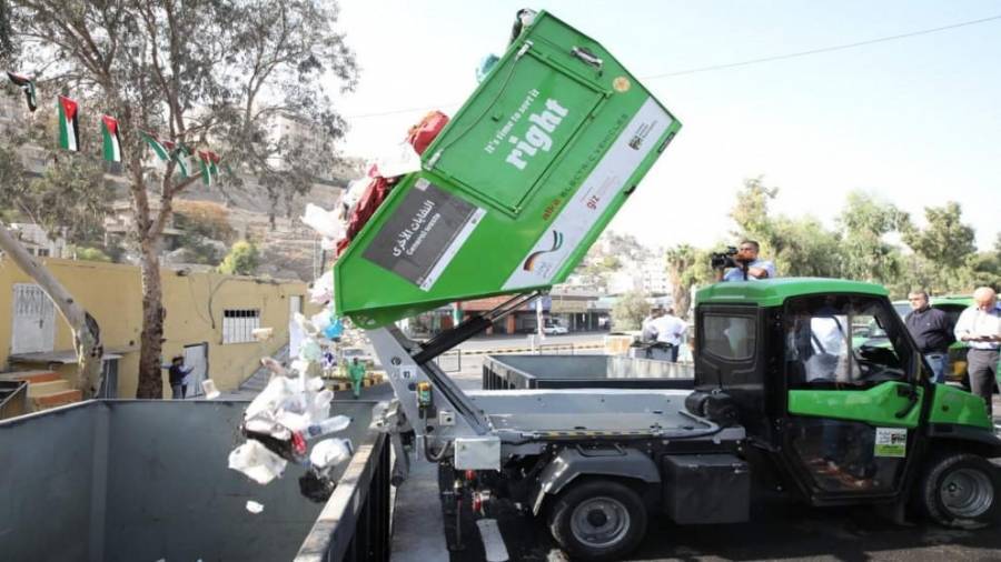 أمانة عمّان تطلق مشروع فرز النفايات
