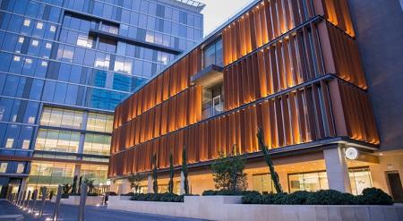 مستشفى فرح ليس مجرد صرح طبي بارز