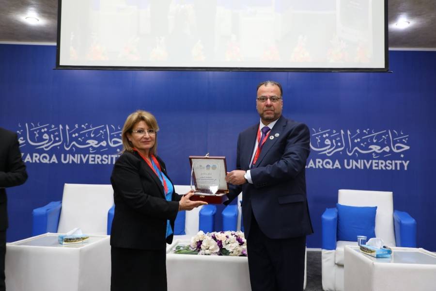 المياه: تخزين السدود 40 