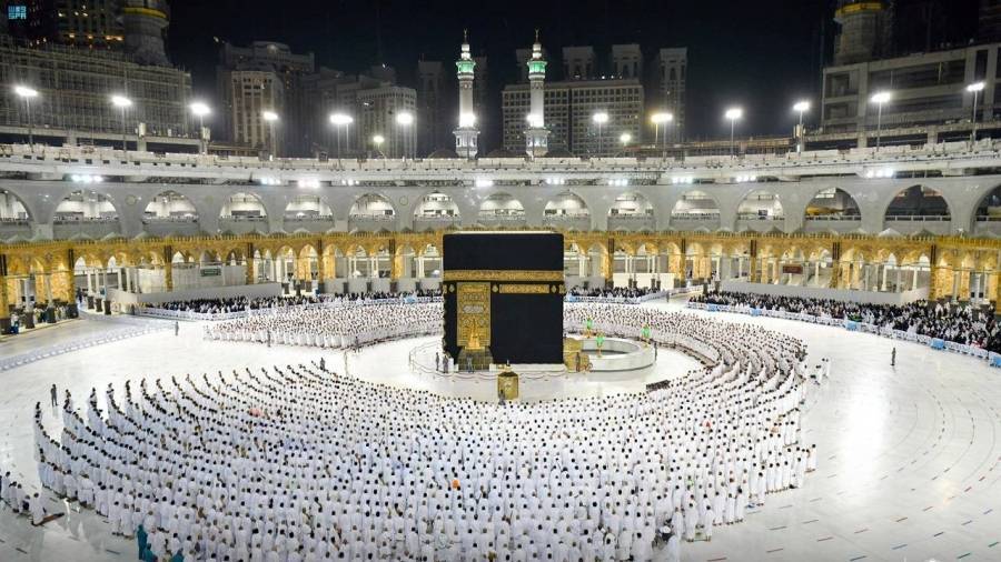 السعودية تسمح بالعمرة لجميع المقيمين في الخليج عبر التأشيرة السياحية