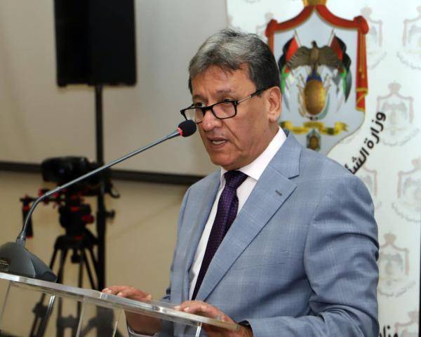 عزايزة: مشاركة الشباب في الحياة العامة أمر ضروري