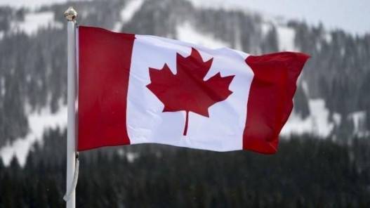 كندا تحظر واردات الألمنيوم والفولاذ الروسية