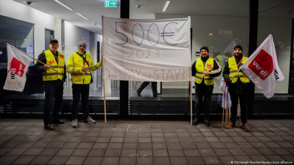 إضراب موظفي مطارات في ألمانيا ينذر بإلغاء مئات الرحلات