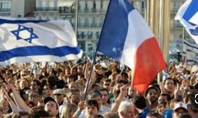 حكومة الاحتلال تعد خطة لاستقطاب يهود فرنسا