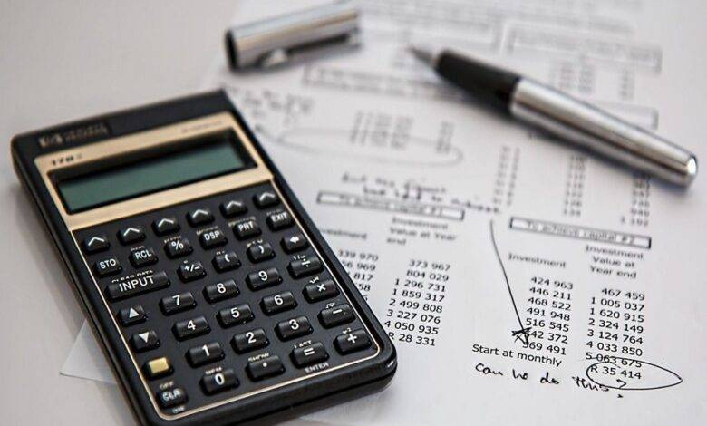 تسوية الأوضاع الضريبيَّة لـ 577 شركةً ومكلَّفاً