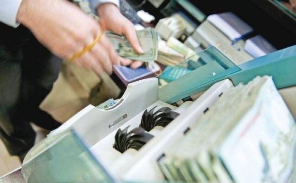 طلب قوي على الدينار عند شركات الصرافة