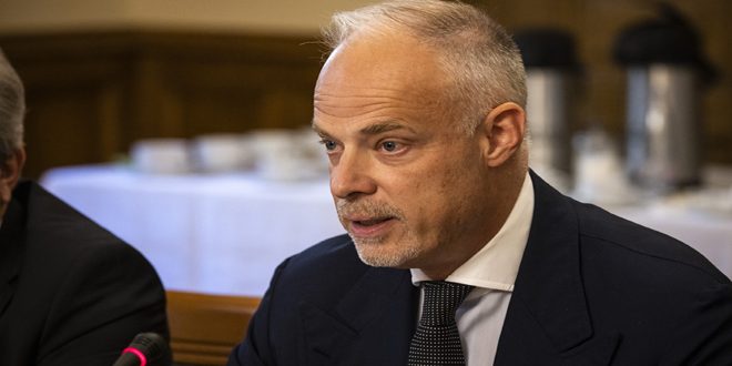 هنغاريا تحذر أوروبا من تداعيات الانجرار إلى الحرب في أوكرانيا