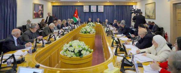 مشتركة الأعيان تُقر مُعدلي الضمان والعمل