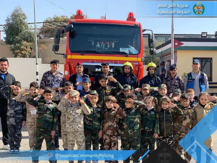 الشرطة المجتمعية تقيم فعاليات وأنشطة مجتمعية في إقليم الوسط