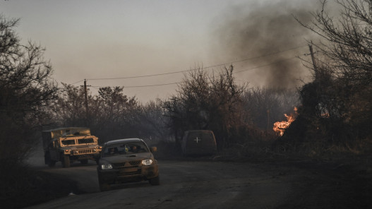 أ ف ب: إطلاق ذخيرة تحوي الفوسفور الأبيض على مدينة مجاورة لباخموت شرقي أوكرانيا