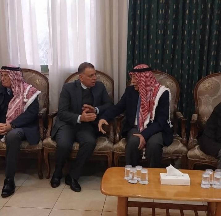 مندوبًا عن الملك ..العيسوي يقدم واجب العزاء  بوفاة  اللواء المتقاعد قاسم الفرايه