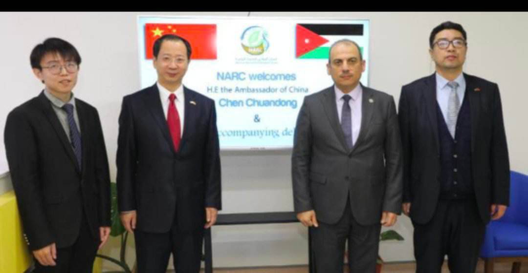 السفير الصيني يزور الوطني للبحوث الزراعية ...صور