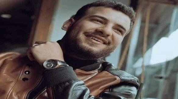 مطرب مصري يصاب بالخرس