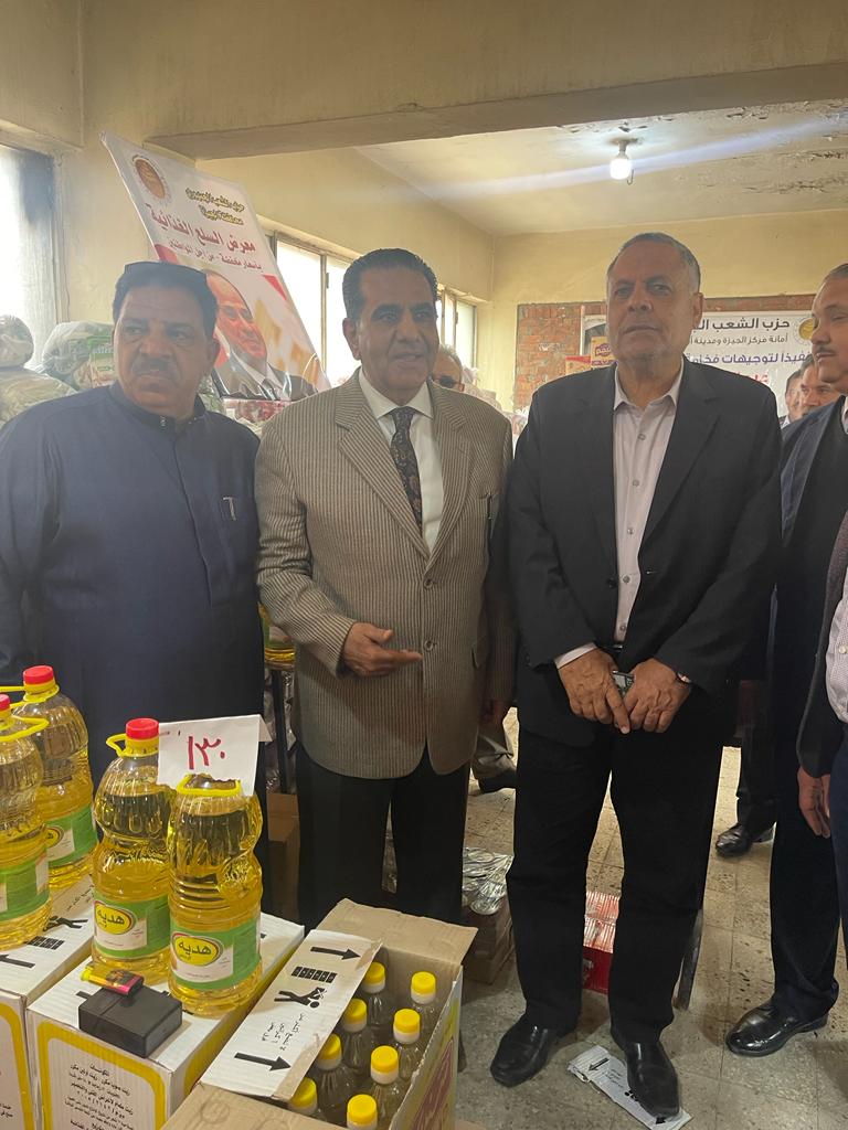 الشعب الجمهوري يقيم معارض للسلع الغذائية وشوادر لحوم بالهرم وكرداسة وأبو النمرس بالجيزة