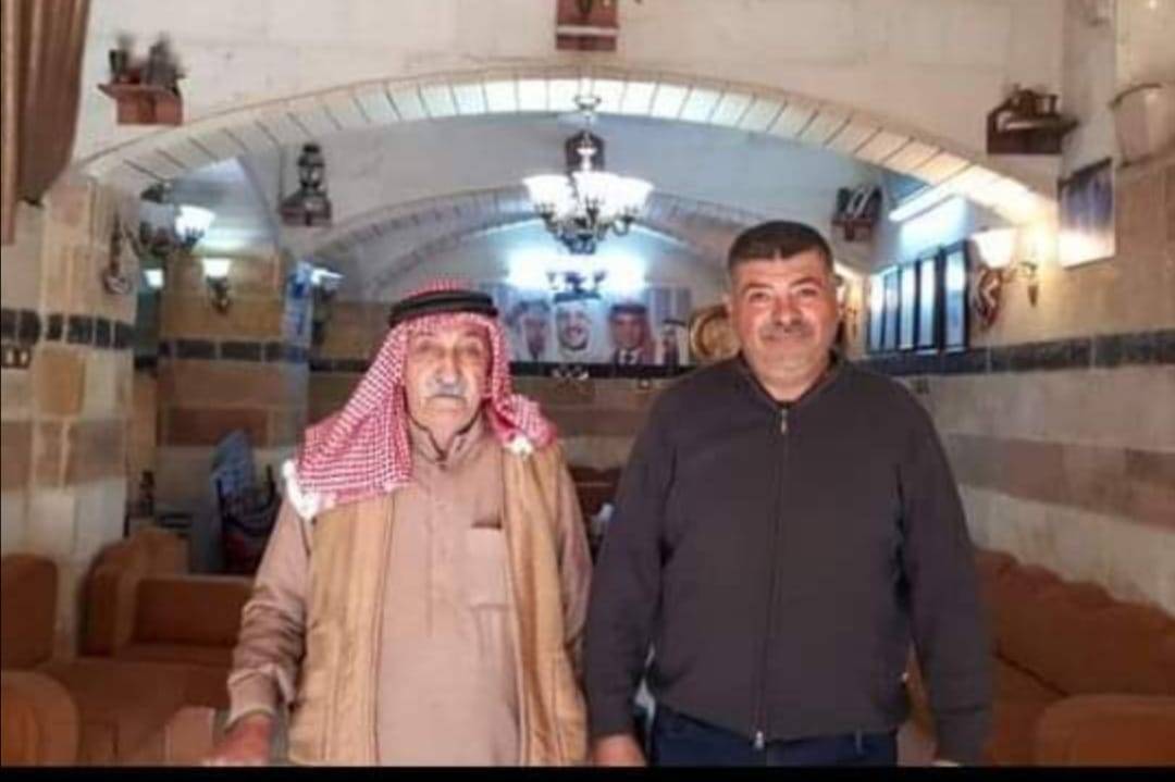 حركة نشطة على ديوان آل كريزم من الزوار المحليين والعرب والأجانب