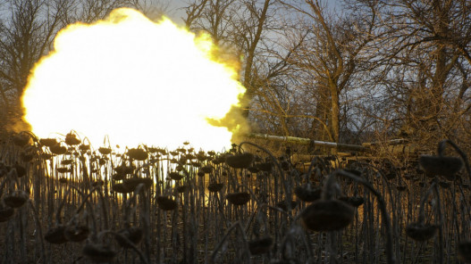 الجيش الأوكراني يقول إنه ما زال قادرا على إمداد القوات في باخموت
