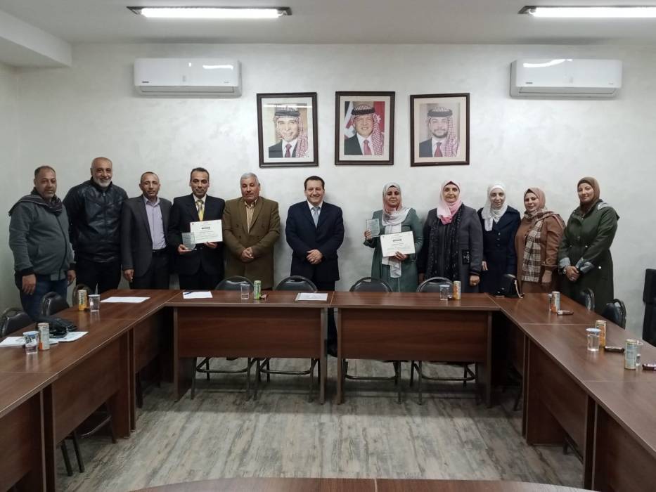 شديفات  يكرم الحاصلين على شهادة تقدير على مستوى المديرية في جائزة الملكة رانيا العبد الله