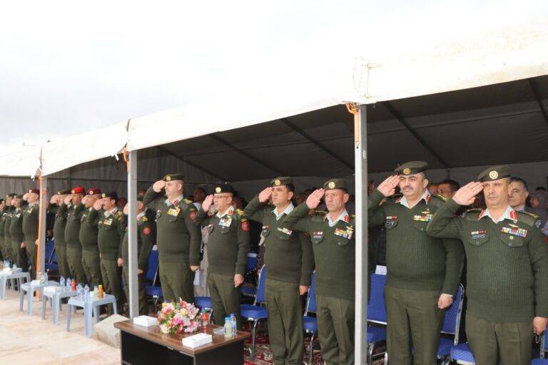القوات المسلحة تكرم ذوي شهداء معركة الكرامة...صور