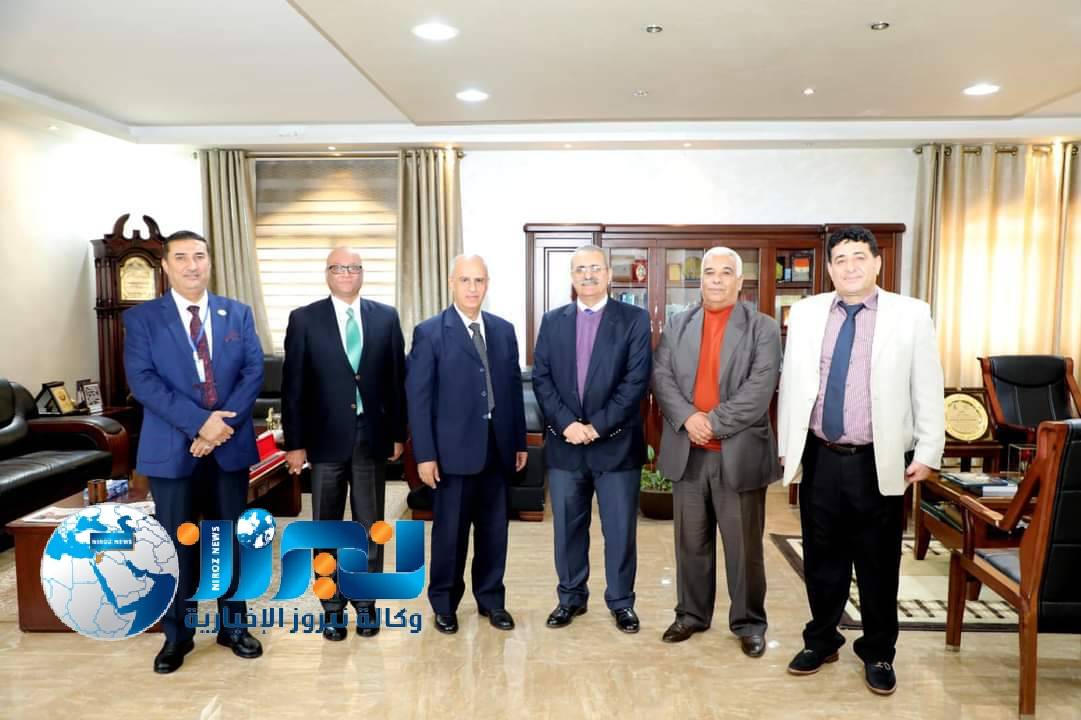 مدير الإعلام العسكري الأسبقاللواء الشديفات يحاضر حول بطولات الجيش العربي بيوم الكرامة في جامعة آل البيت ...صور 