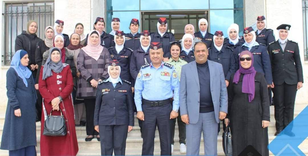 العقيد جمال الجازي يكرم مرتبات الشرطة النسائية نشميات الأمن العام...صور