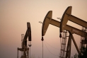 أسعار النفط تتراجع بعد زيادة متوقعة في المخزونات الأمريكية