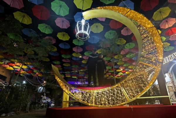 للمرة الأولى .. إيران وعمان تصومان مع العالم العربي