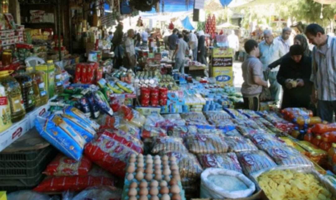 حماية المستهلك”: التدافع على الأسواق يسهم برفع الأسعار