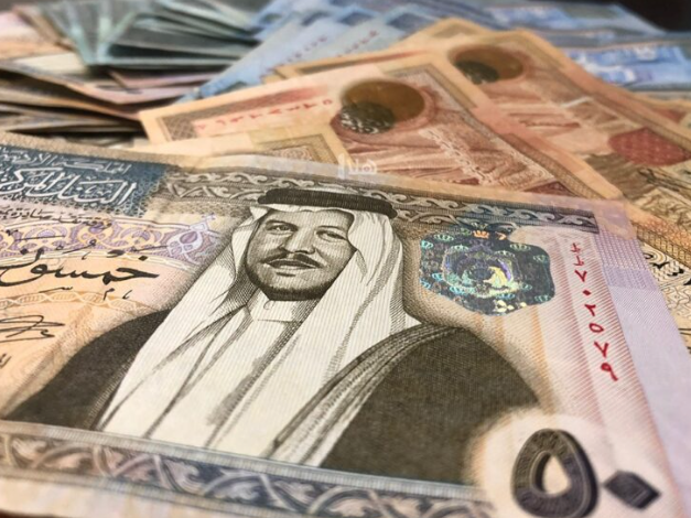 اقتصاديون يؤكدون أهمية استخدام سعر الفائدة لكبح التضخم