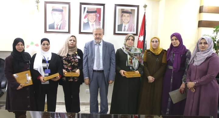 رئيس بلدية اربد  يكرم الموظفات اللواتي تمت إحالتهن على التقاعد _صورة
